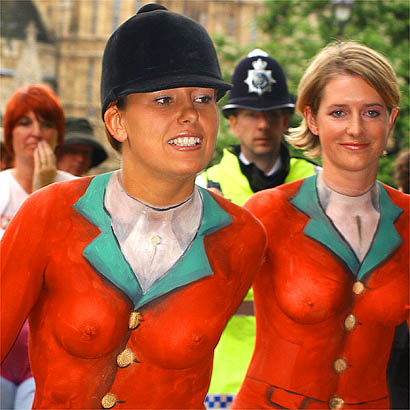 sexy british fox hunters in body paint